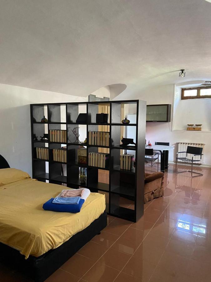 La Casa Al Lago 2 Оменя Екстериор снимка